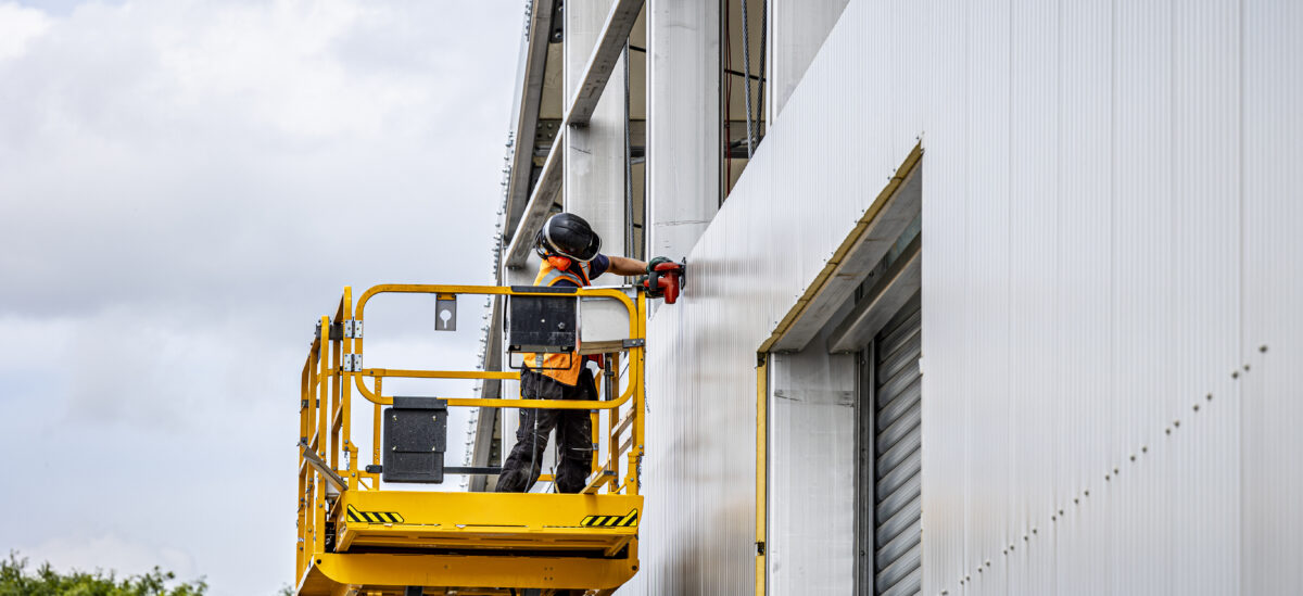Spaciotempo temporary building installation in progress