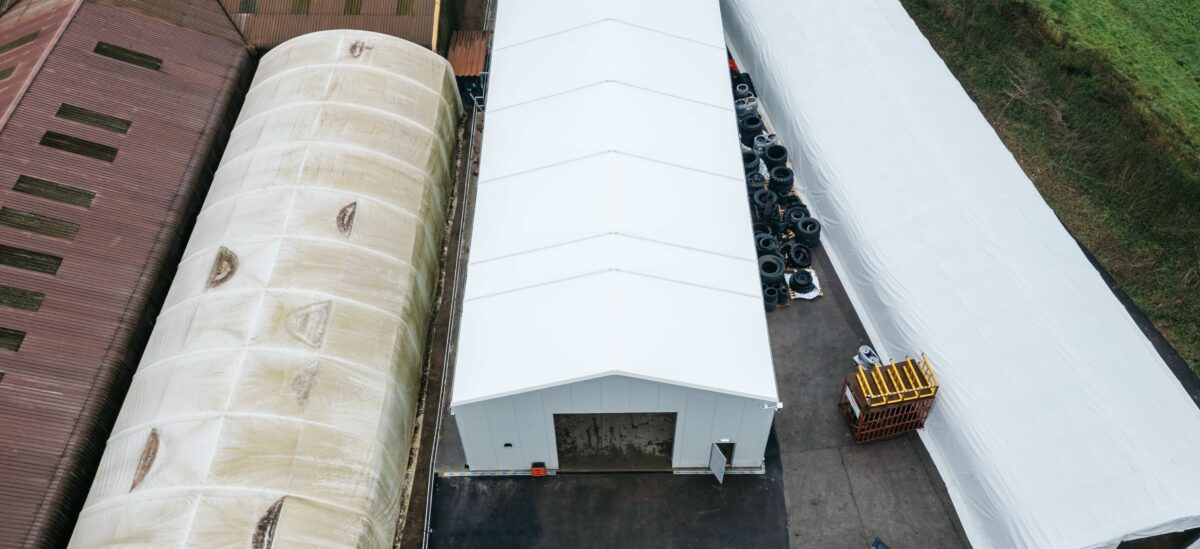 Installing temporary buildings on complex sites