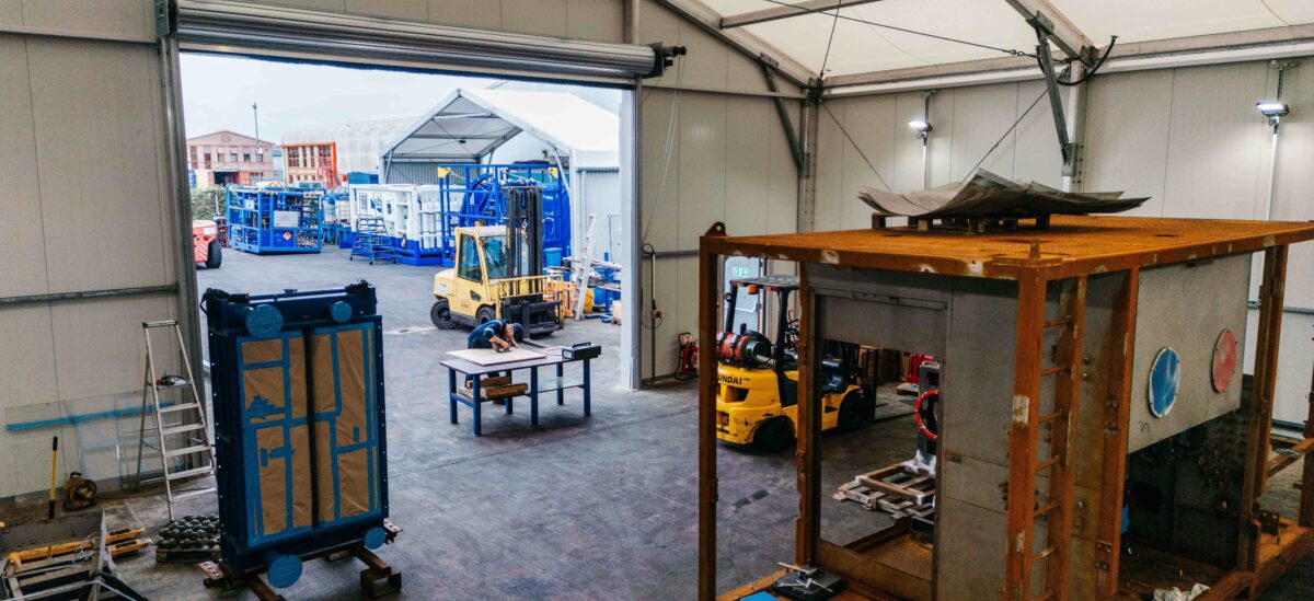 Insulated manufacturing workshop building