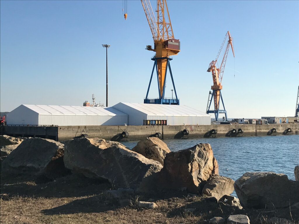 Harbour structures