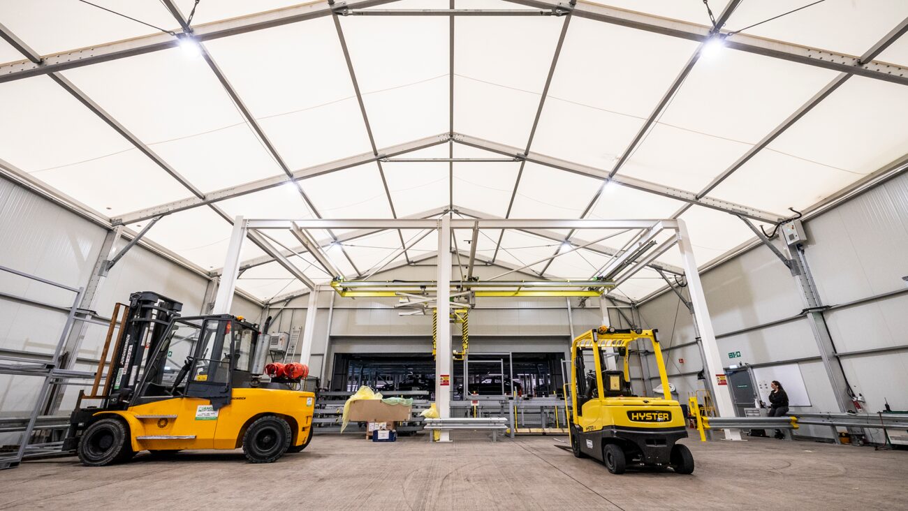 Semi permanent structure to store heavy machinery